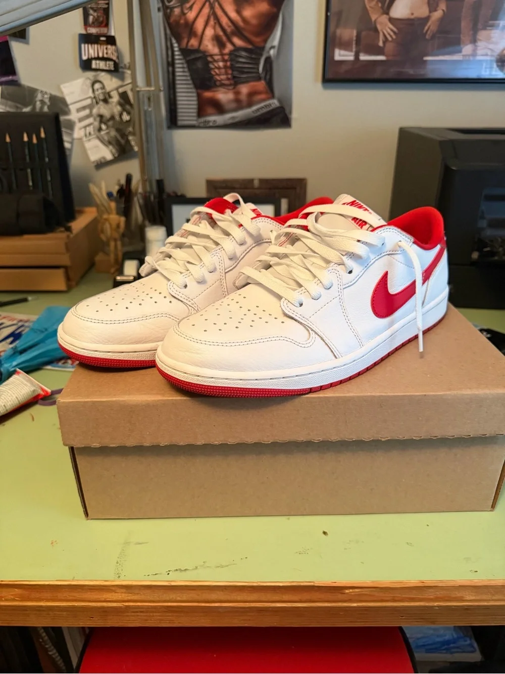 Jordan 1 Low Retro “White / University Red”